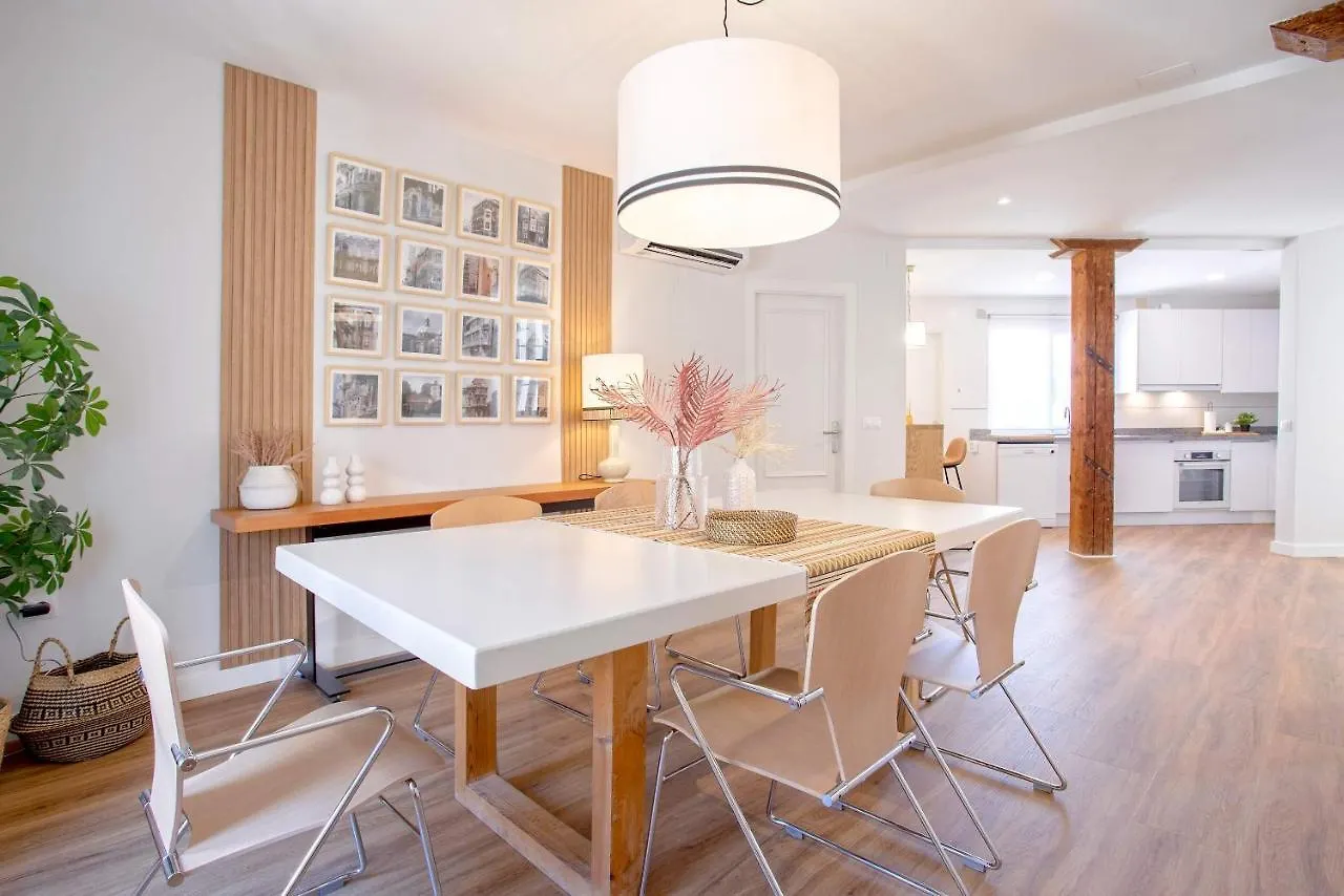Genteel Home Larios Malaga 0*,